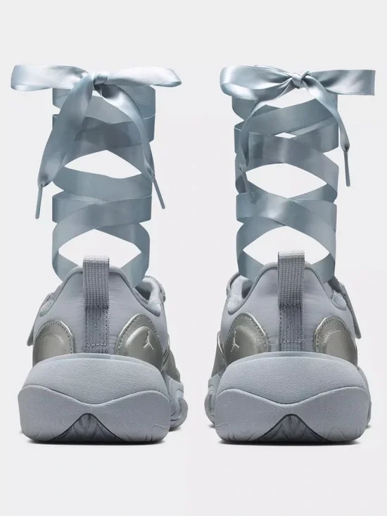 📎 NIKE POINTE MARY JANE DUST METALLIC SILVER 🩶 - Picture 4 of 4